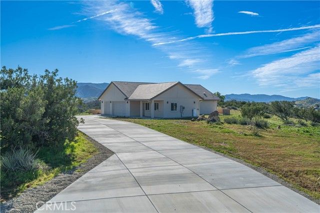 10540 Darling Road, Agua Dulce, CA 91390