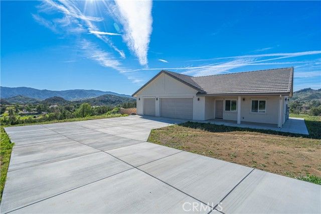 10540 Darling Road, Agua Dulce, CA 91390