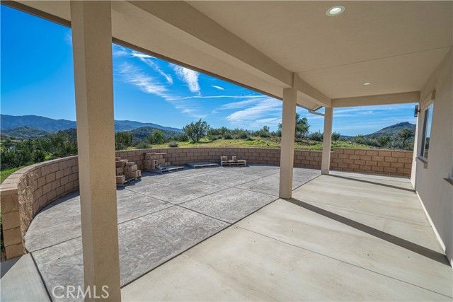 10540 Darling Road, Agua Dulce, CA 91390