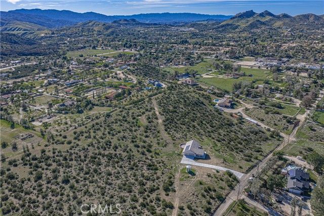 10540 Darling Road, Agua Dulce, CA 91390