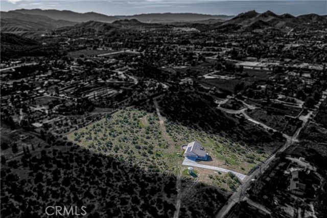 10540 Darling Road, Agua Dulce, CA 91390