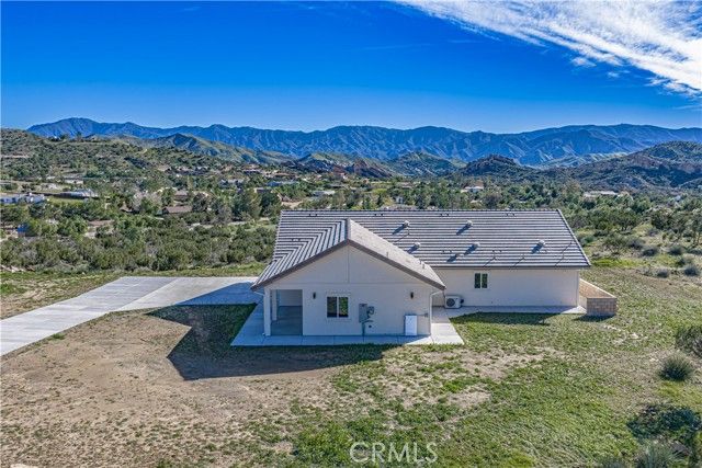10540 Darling Road, Agua Dulce, CA 91390