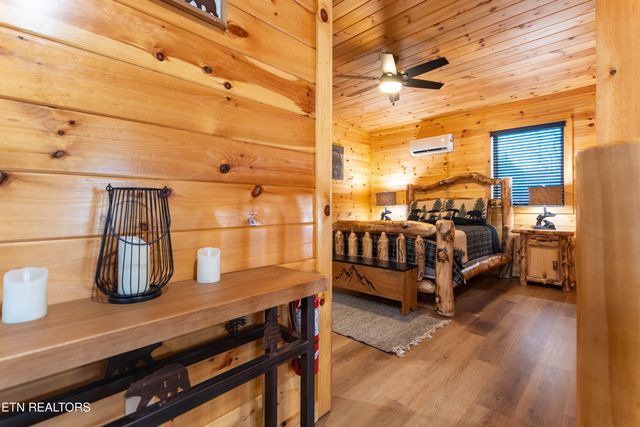 2138 Rising Fawn Way, Sevierville, TN 37876