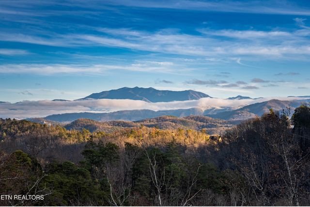 2138 Rising Fawn Way, Sevierville, TN 37876