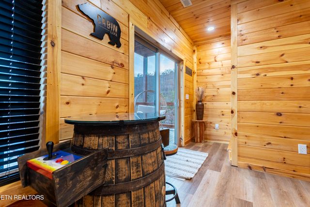 2138 Rising Fawn Way, Sevierville, TN 37876