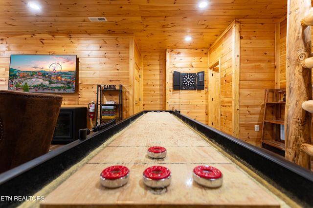 2138 Rising Fawn Way, Sevierville, TN 37876