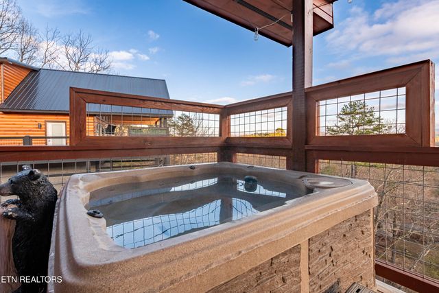 2138 Rising Fawn Way, Sevierville, TN 37876