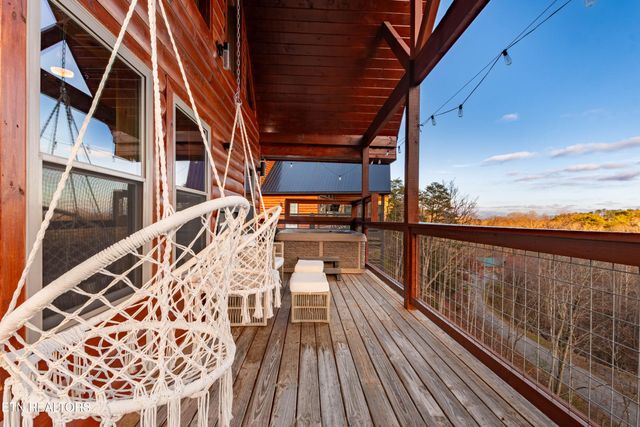 2138 Rising Fawn Way, Sevierville, TN 37876