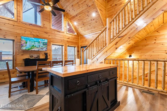 2138 Rising Fawn Way, Sevierville, TN 37876