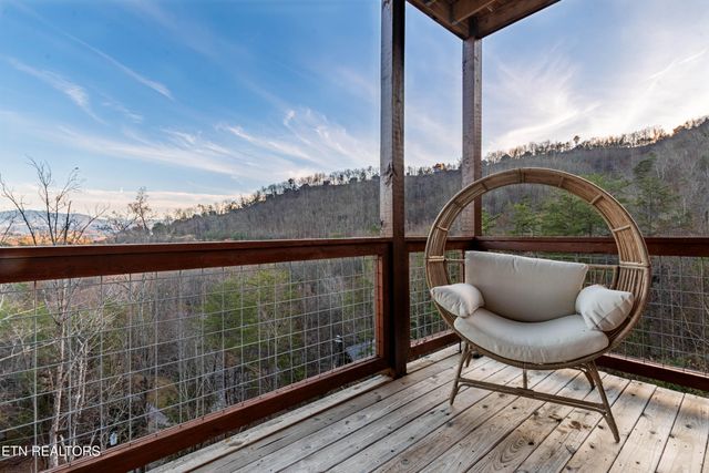 2138 Rising Fawn Way, Sevierville, TN 37876