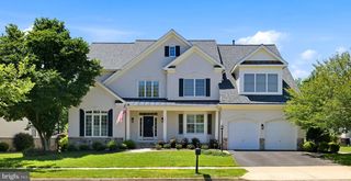44205 RIVERPOINT DR, Leesburg, VA 20176