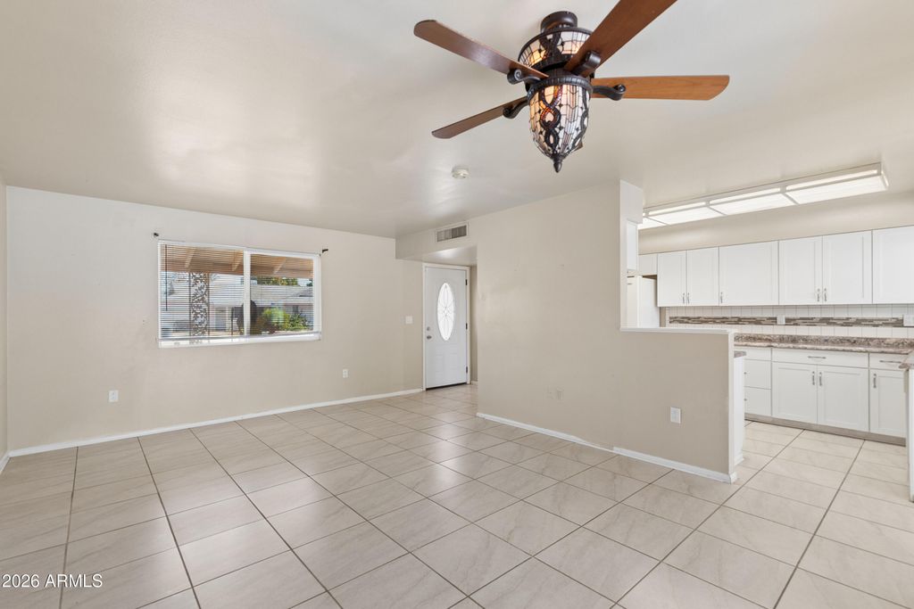 10229 W PINEHURST Drive, Sun City, AZ 85351 — photo 3