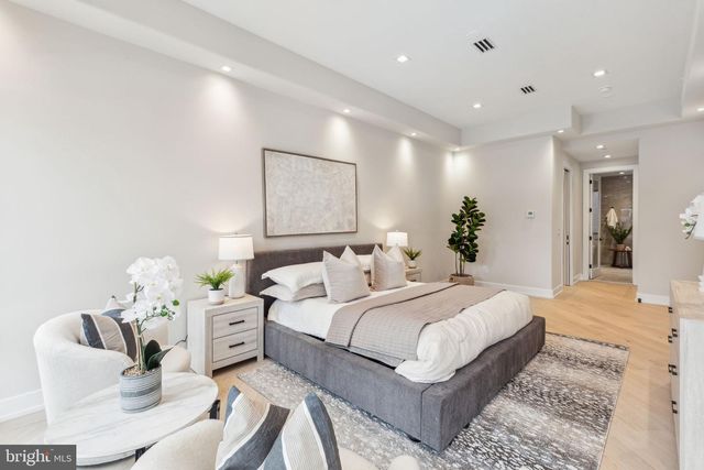 338 S HICKS ST, Philadelphia, PA 19102