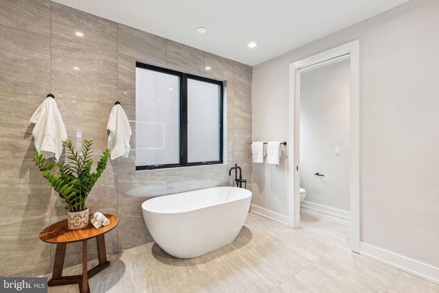 338 S HICKS ST, Philadelphia, PA 19102