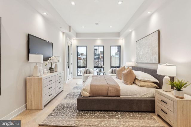 338 S HICKS ST, Philadelphia, PA 19102