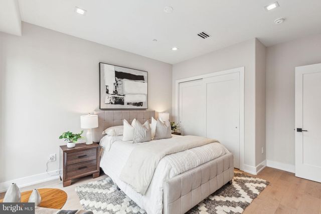 338 S HICKS ST, Philadelphia, PA 19102