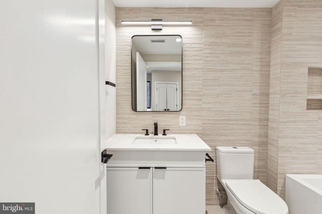 338 S HICKS ST, Philadelphia, PA 19102