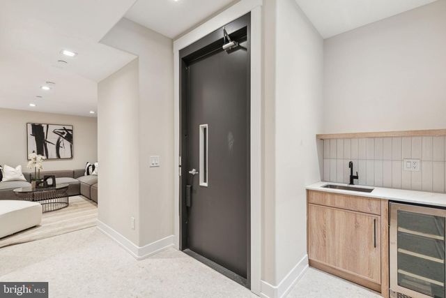 338 S HICKS ST, Philadelphia, PA 19102