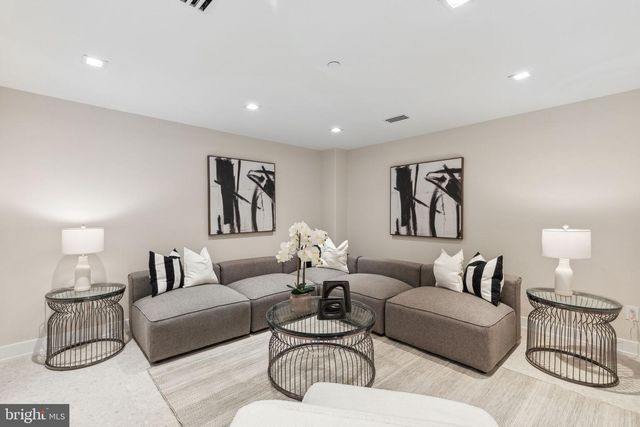 338 S HICKS ST, Philadelphia, PA 19102