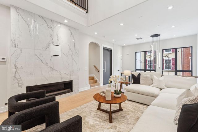 338 S HICKS ST, Philadelphia, PA 19102