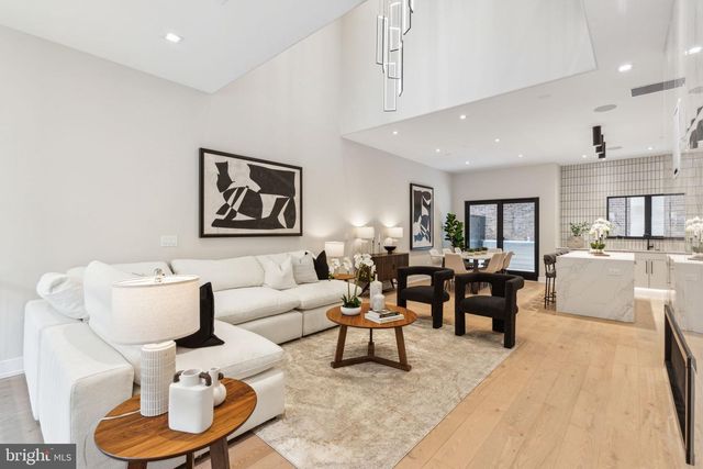 338 S HICKS ST, Philadelphia, PA 19102