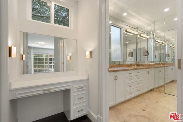519 N Rexford Drive, Beverly Hills, CA 90210