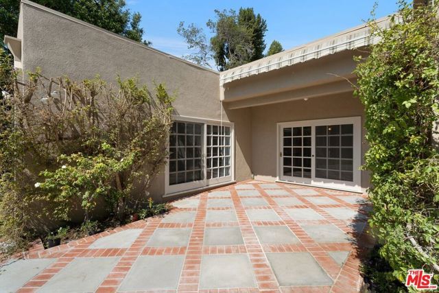 519 N Rexford Drive, Beverly Hills, CA 90210