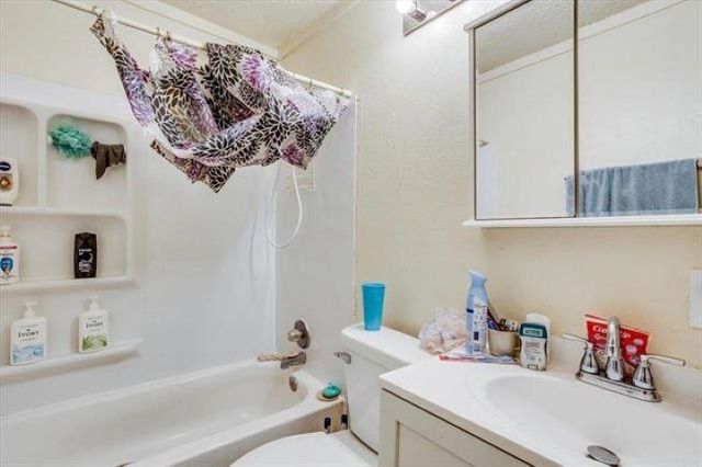 3128 S Davidson St, Wichita, KS 67210