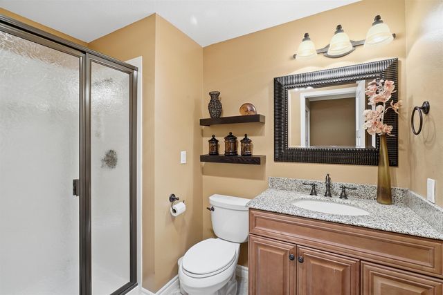 22813 E CLEARWATER Ln, Liberty Lake, WA 99019