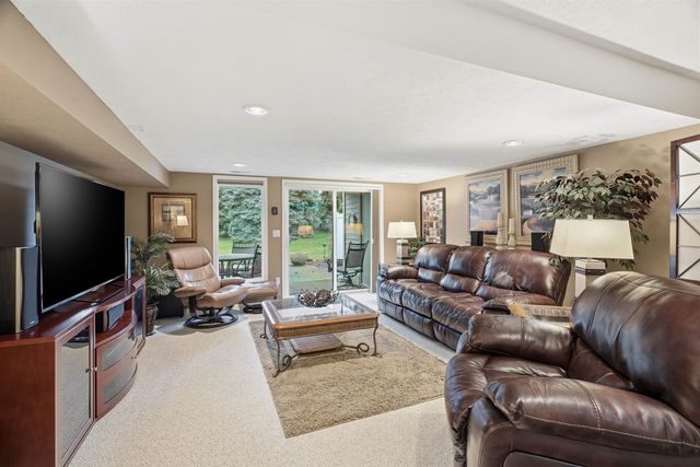 22813 E CLEARWATER Ln, Liberty Lake, WA 99019