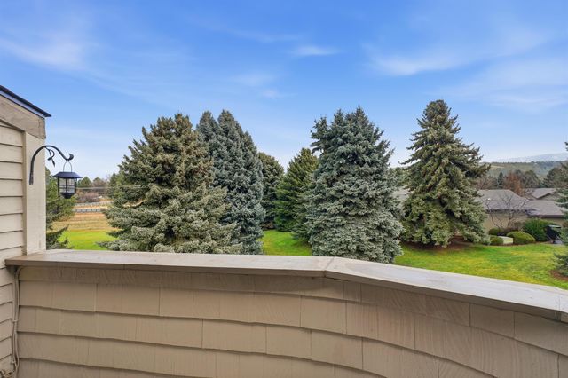 22813 E CLEARWATER Ln, Liberty Lake, WA 99019