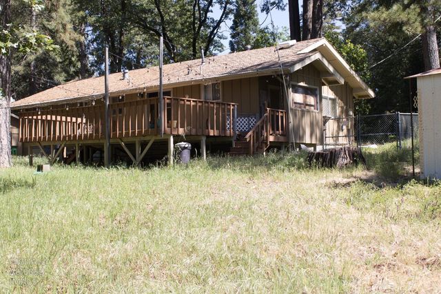 12123 Cement Hill Rd, Nevada City, CA 95959