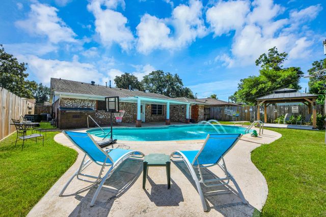 4210 Justin Lane, Deer Park, TX 77536