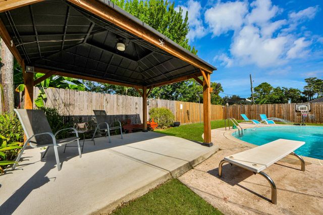 4210 Justin Lane, Deer Park, TX 77536