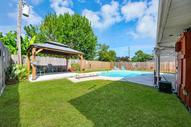 4210 Justin Lane, Deer Park, TX 77536
