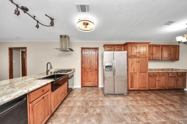 4210 Justin Lane, Deer Park, TX 77536
