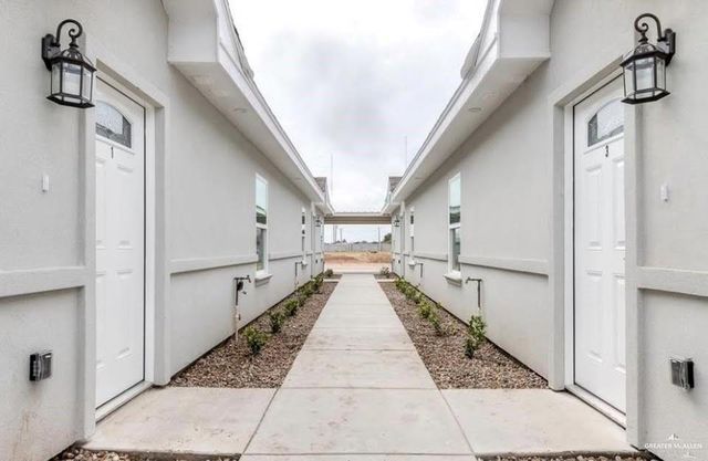404 Retama Lane 3, Weslaco, TX 78596