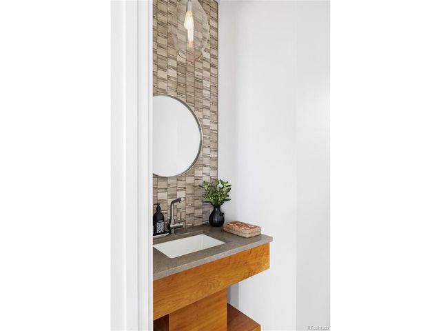 1834 S Sherman St, Denver, CO 80210