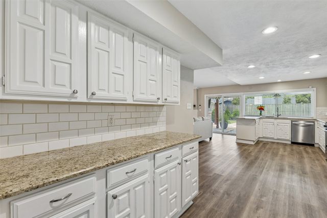 8533 Van Pelt Drive, Dallas, TX 75228