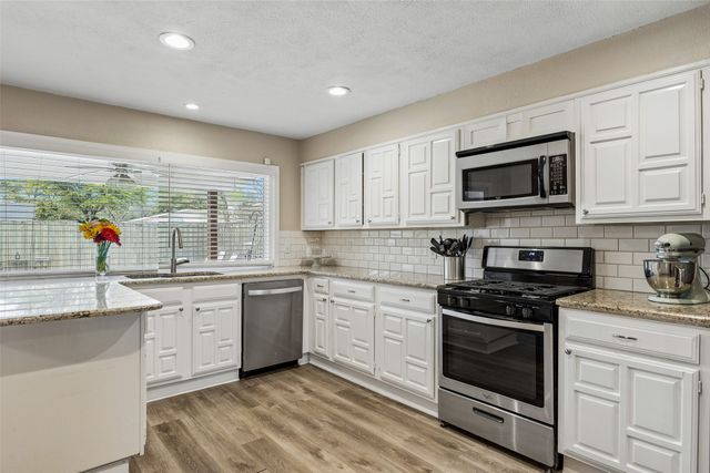 8533 Van Pelt Drive, Dallas, TX 75228