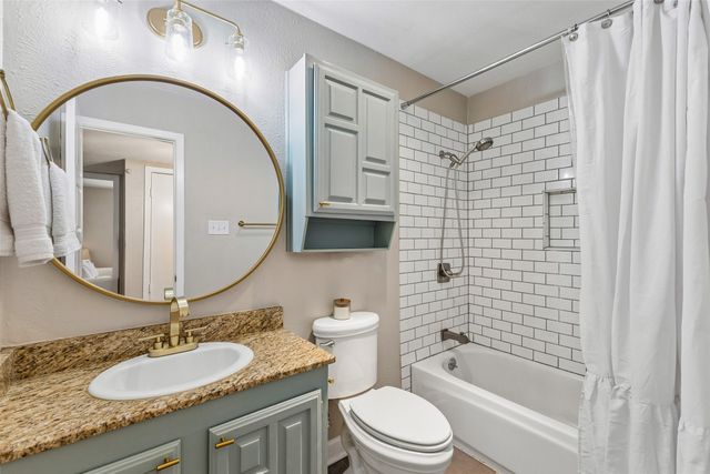 8533 Van Pelt Drive, Dallas, TX 75228