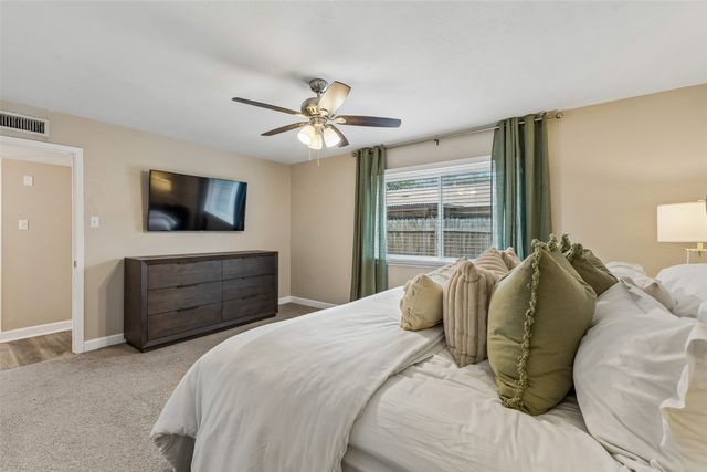 8533 Van Pelt Drive, Dallas, TX 75228