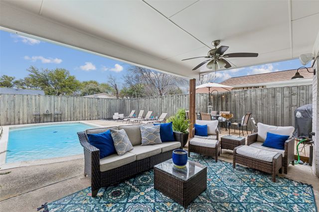 8533 Van Pelt Drive, Dallas, TX 75228