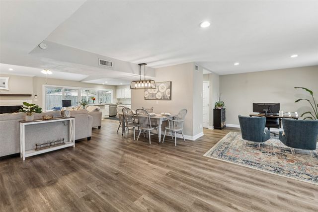 8533 Van Pelt Drive, Dallas, TX 75228