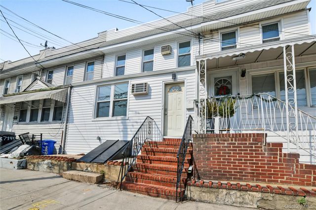 7947 68th Road, Middle Village, NY 11379