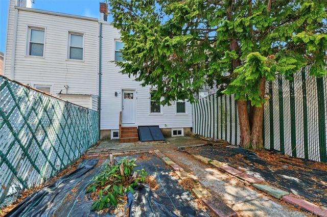 7947 68th Road, Middle Village, NY 11379