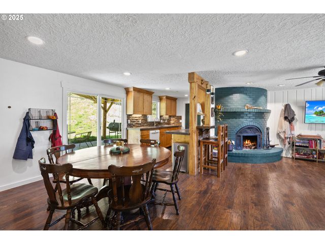 20705 Ne ALLWORTH Rd, Battle Ground, WA 98604
