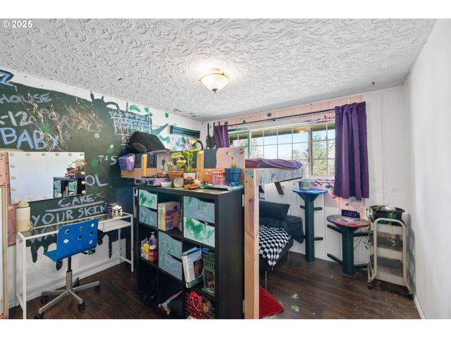 20705 Ne ALLWORTH Rd, Battle Ground, WA 98604