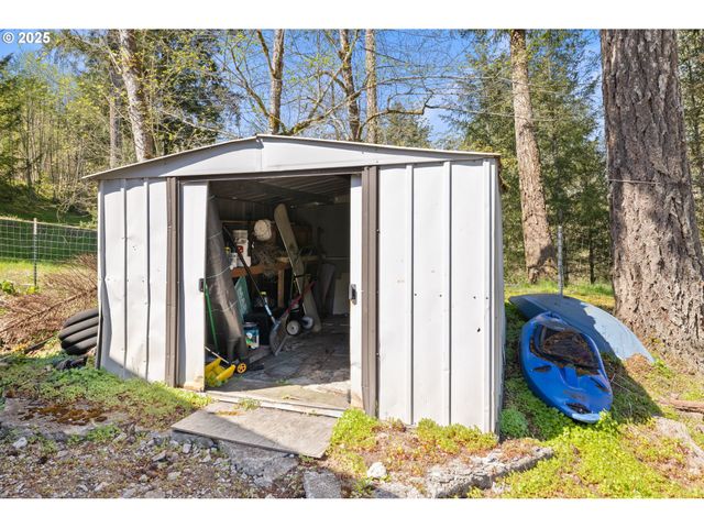 20705 Ne ALLWORTH Rd, Battle Ground, WA 98604