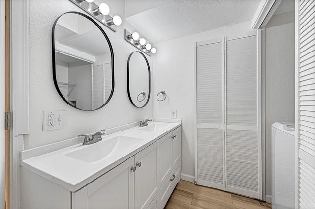 14791 Dutchmans Drive, Rogers, AR 72756